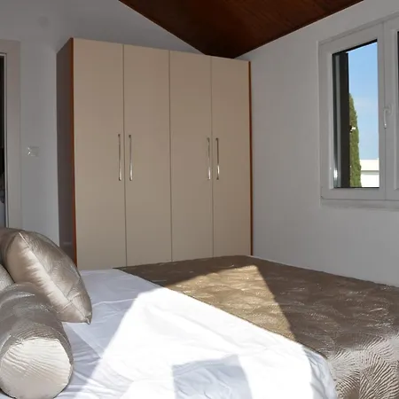 Holiday home La Familia Jadrija