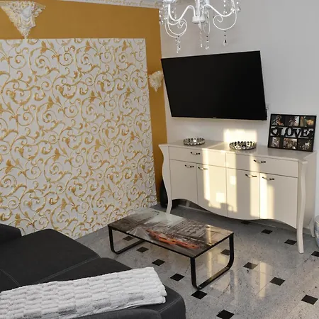 La Familia Jadrija Holiday home *