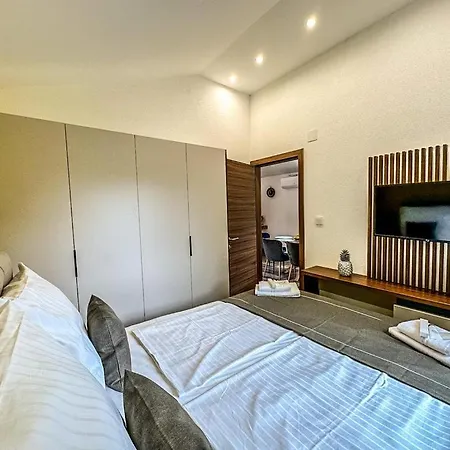 Holiday home La Familia Jadrija