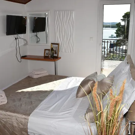 Holiday home La Familia Jadrija